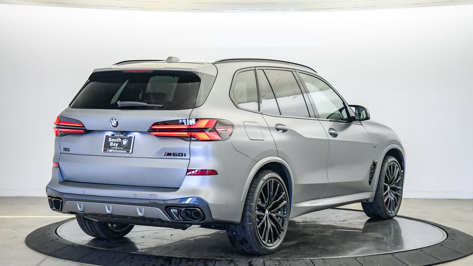 New 2026 BMW X5 M60i AWD/4WD image 5
