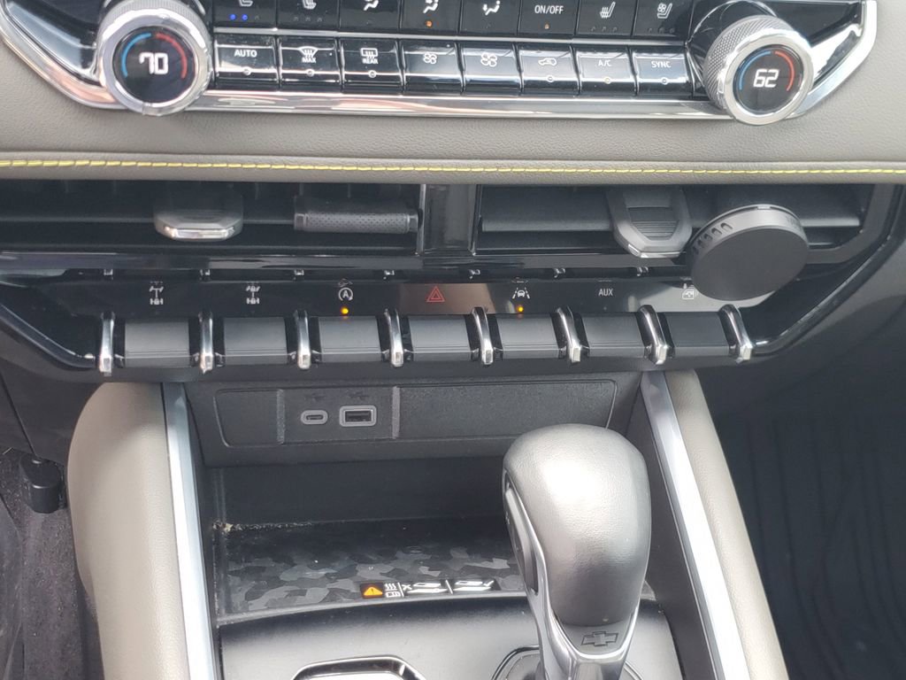 Used 2024 Chevrolet Colorado ZR2 w/ ZR2 Convenience Package III image 26