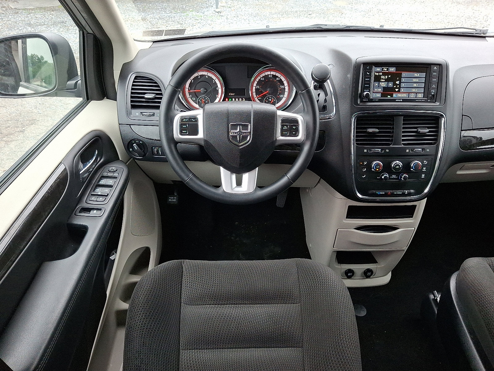 Used 2017 Dodge Grand Caravan SE w/ Power Window Group image 14