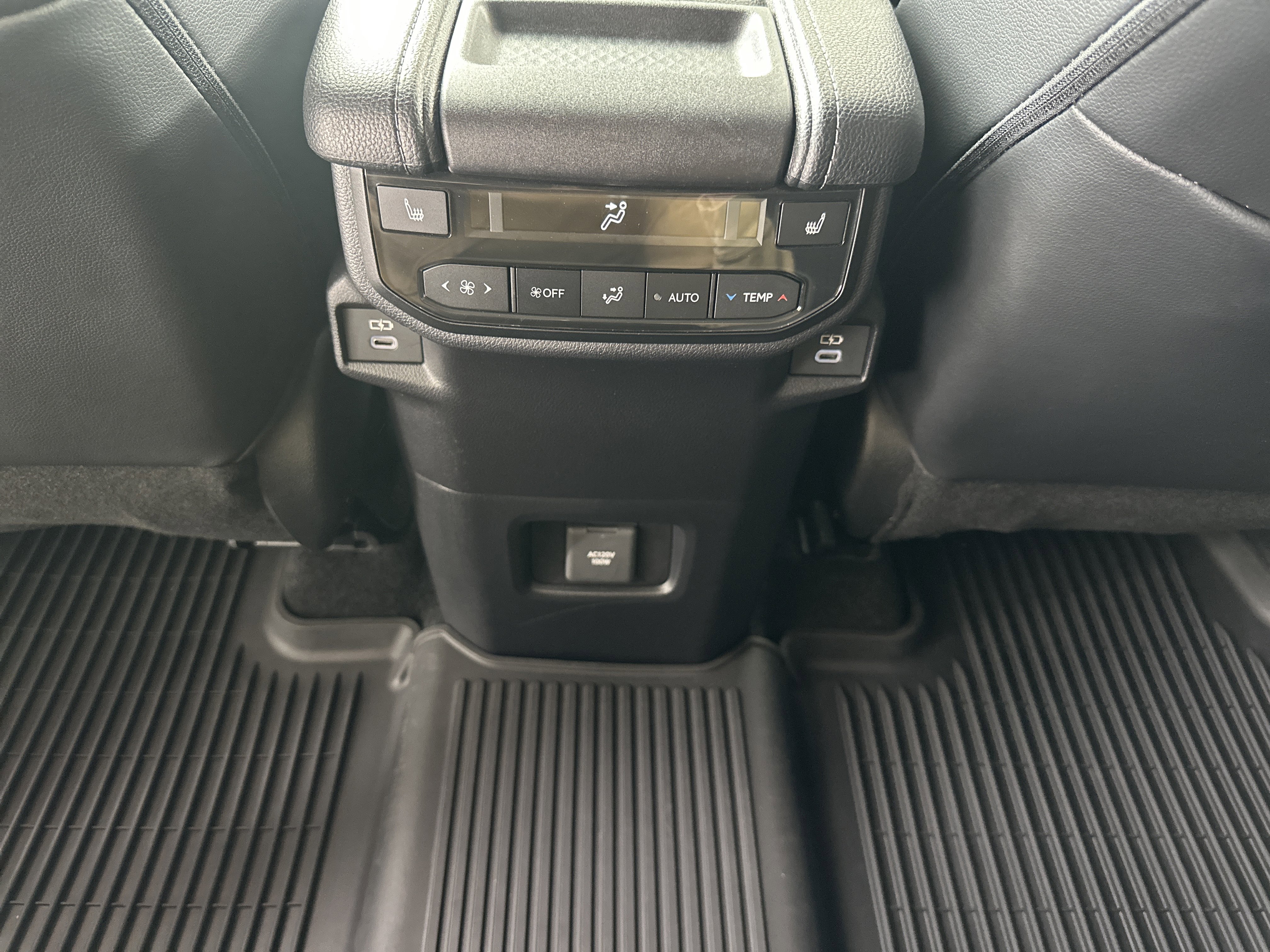 Certified 2024 Toyota Grand Highlander AWD image 23