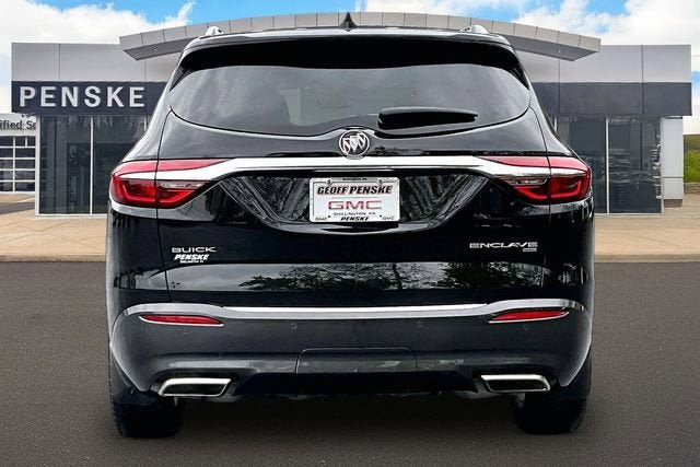 Used 2018 Buick Enclave Premium w/ Experience Buick Package AWD/4WD image 4