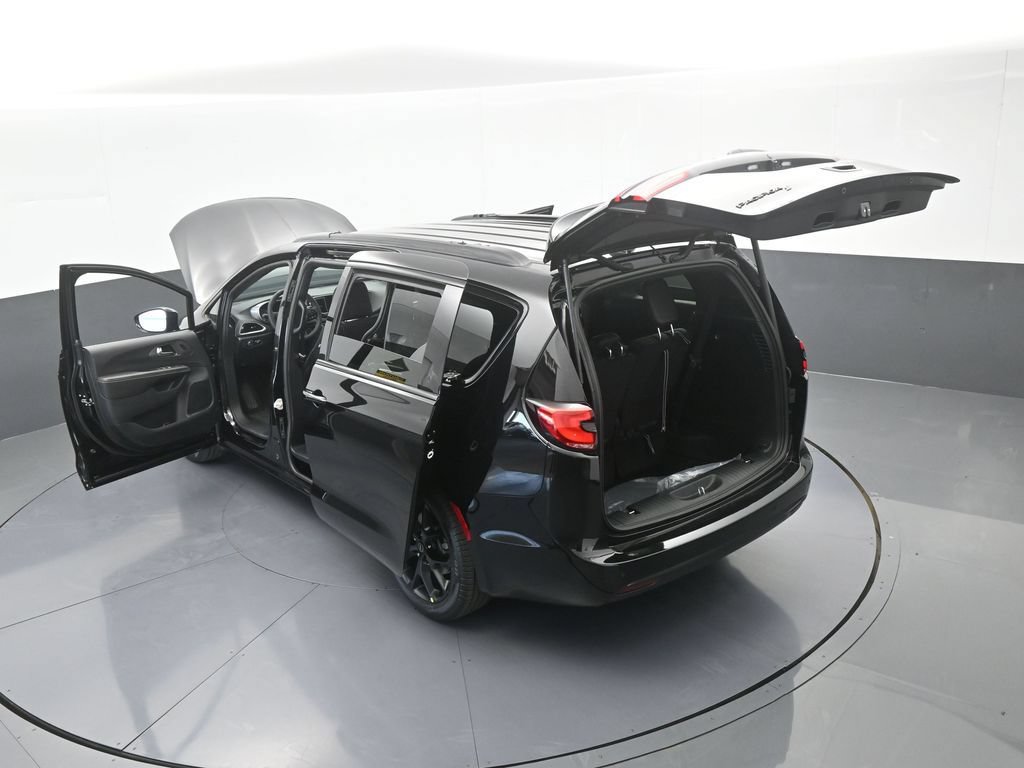 New 2026 Chrysler Pacifica Select w/ S Appearance Package FWD image 66