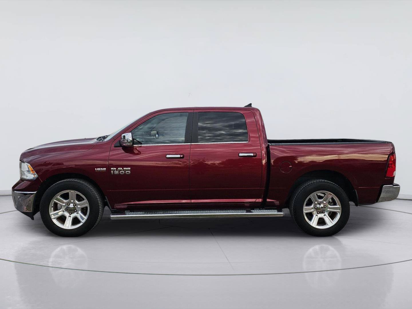 Used 2017 RAM 1500 Lone Star RWD image 2