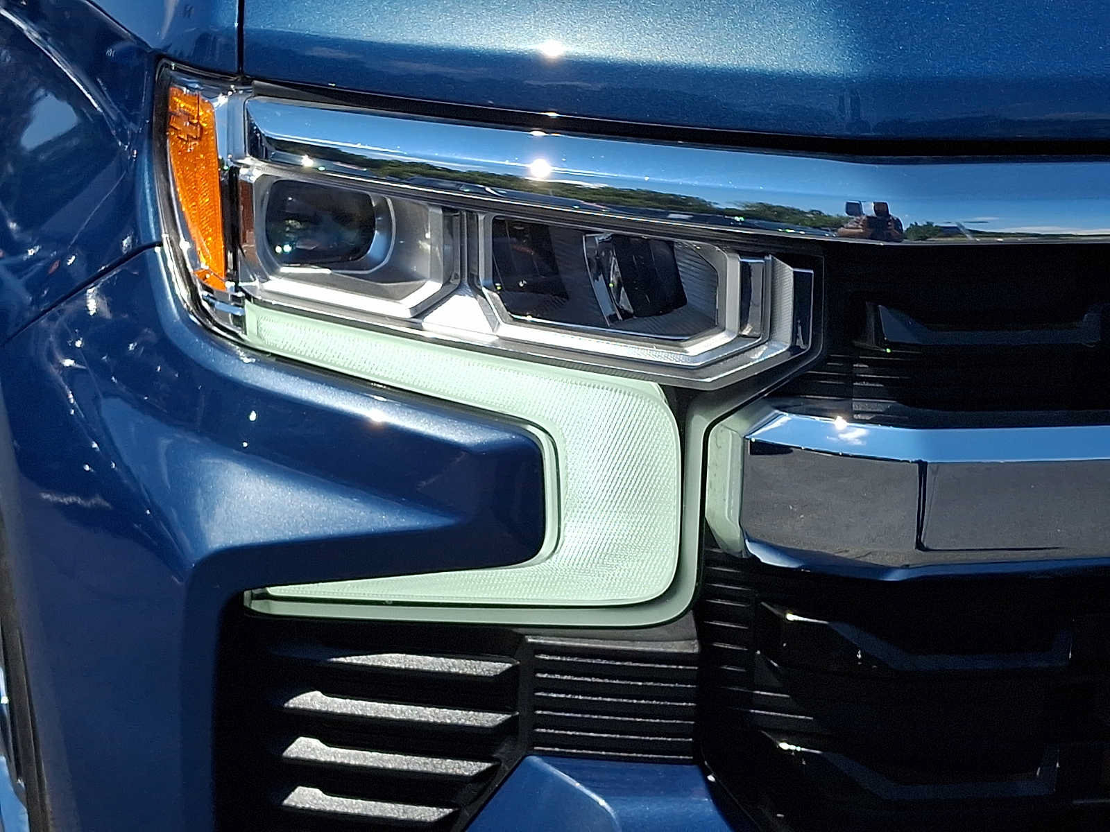 Used 2024 Chevrolet Silverado 1500 LT w/ LPO, Chrome Package AWD/4WD image 9