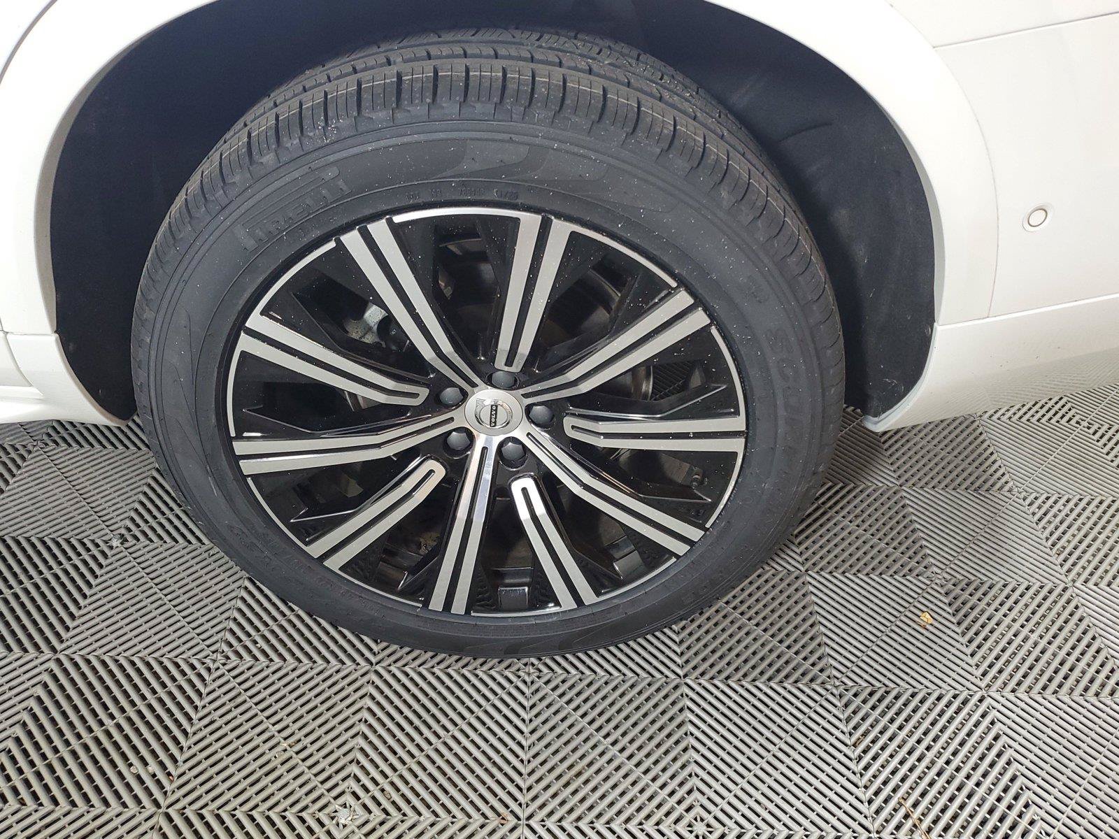 Certified 2023 Volvo XC90 B6 Plus w/ Protection Package AWD/4WD image 11