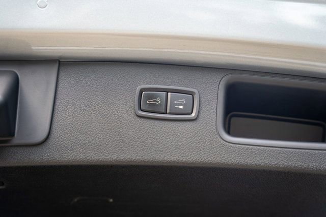Used 2020 Porsche Macan AWD/4WD image 54