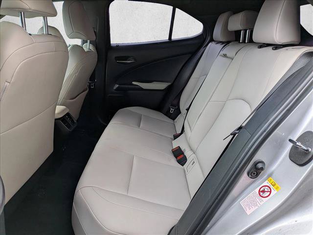 Used 2019 Lexus UX 200 w/ Premium Package FWD image 17