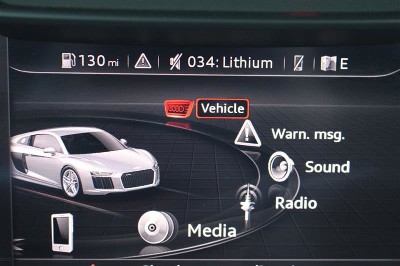 Used 2018 Audi R8 V10 w/ Carbon Exterior Package image 52