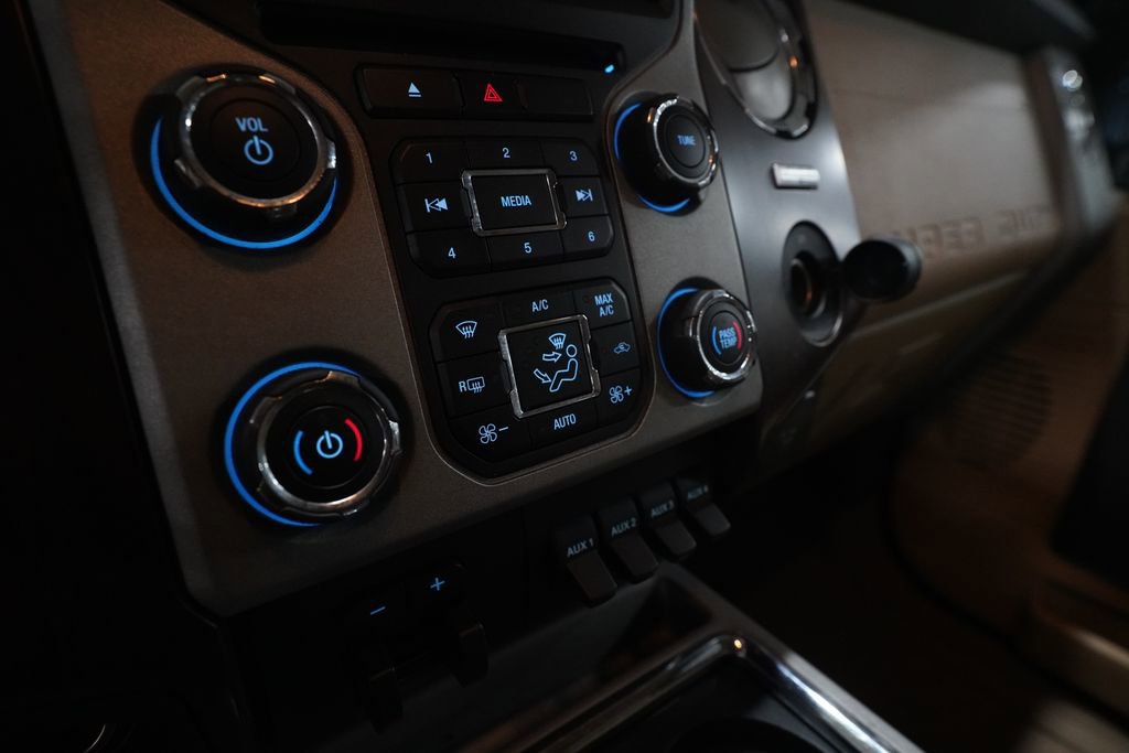Used 2015 Ford F250 Lariat w/ Chrome Package AWD/4WD image 19