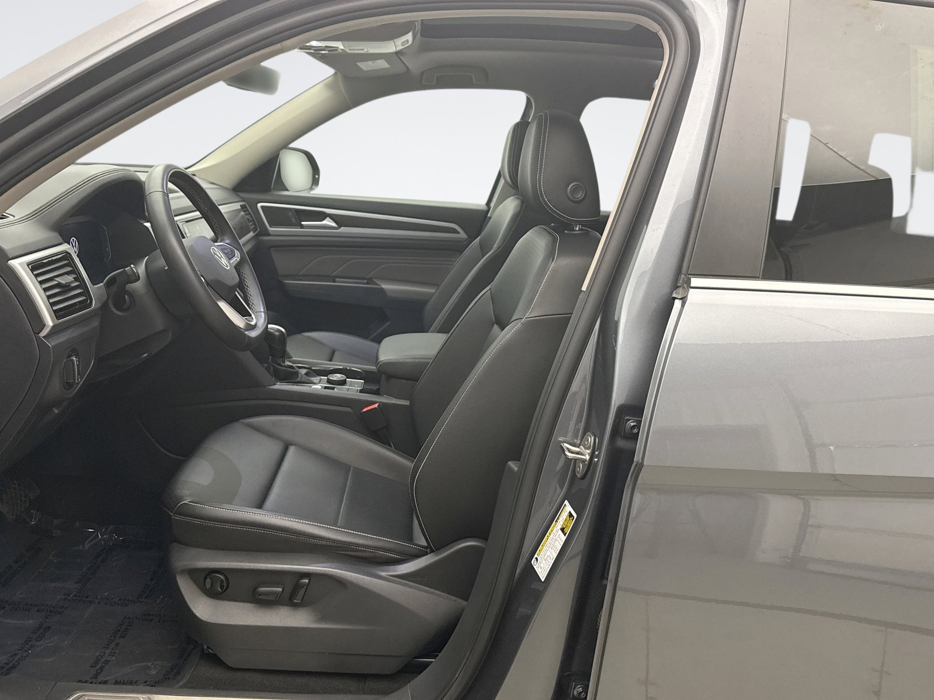 Used 2023 Volkswagen Atlas SE AWD/4WD image 11