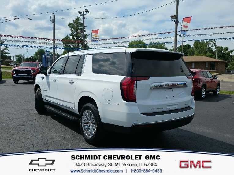 Used 2022 GMC Yukon XL SLT w/ SLT Premium Package AWD/4WD image 7