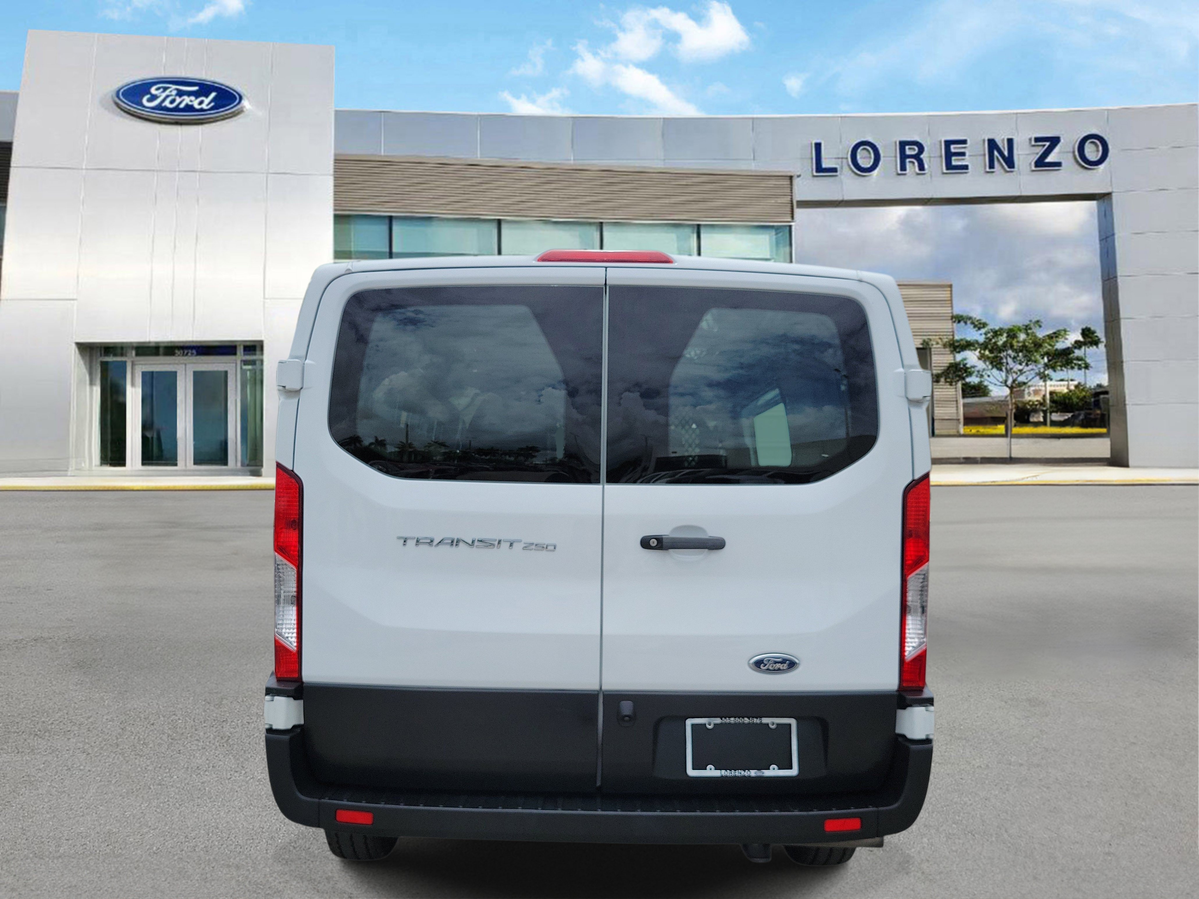 Used 2024 Ford Transit 250 Low Roof w/ Exterior Upgrade Package RWD image 6