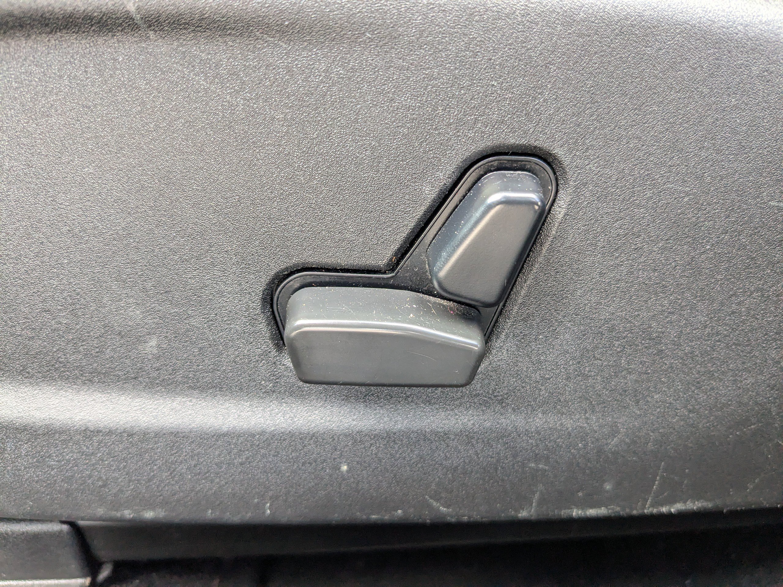 Used 2021 Dodge Charger SXT image 19