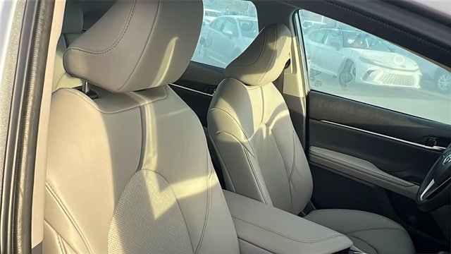 Certified 2022 Toyota Camry XLE image 32