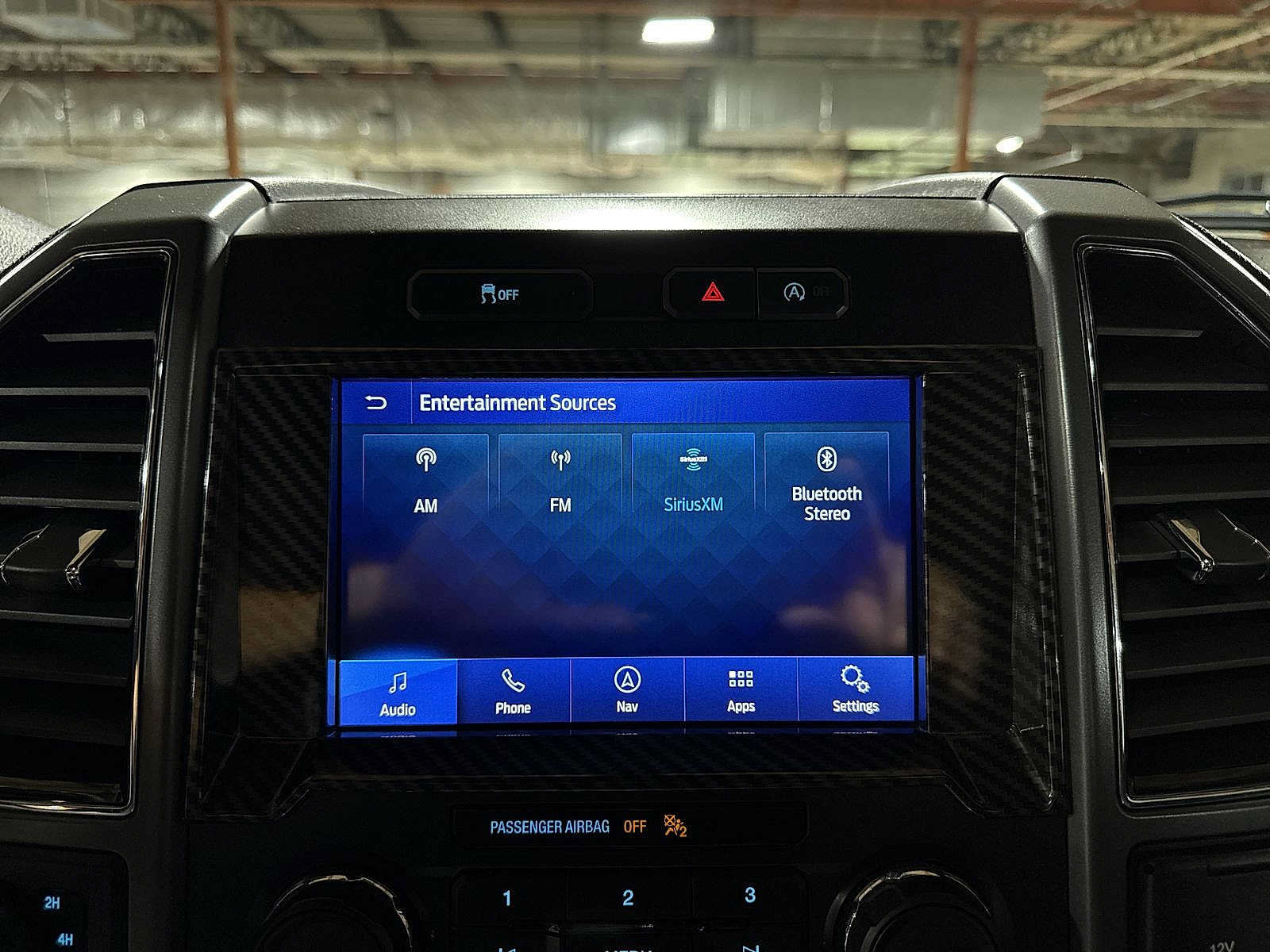 Used 2019 Ford F150 XLT w/ Equipment Group 302A Luxury AWD/4WD image 21