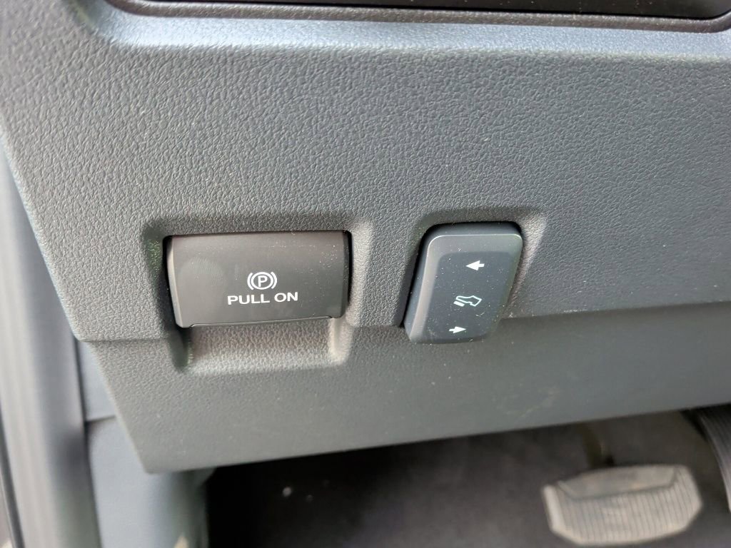 New 2026 Ford F250 Platinum image 17