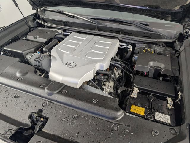 Used 2022 Lexus GX 460 Premium w/ Accessory Package image 39