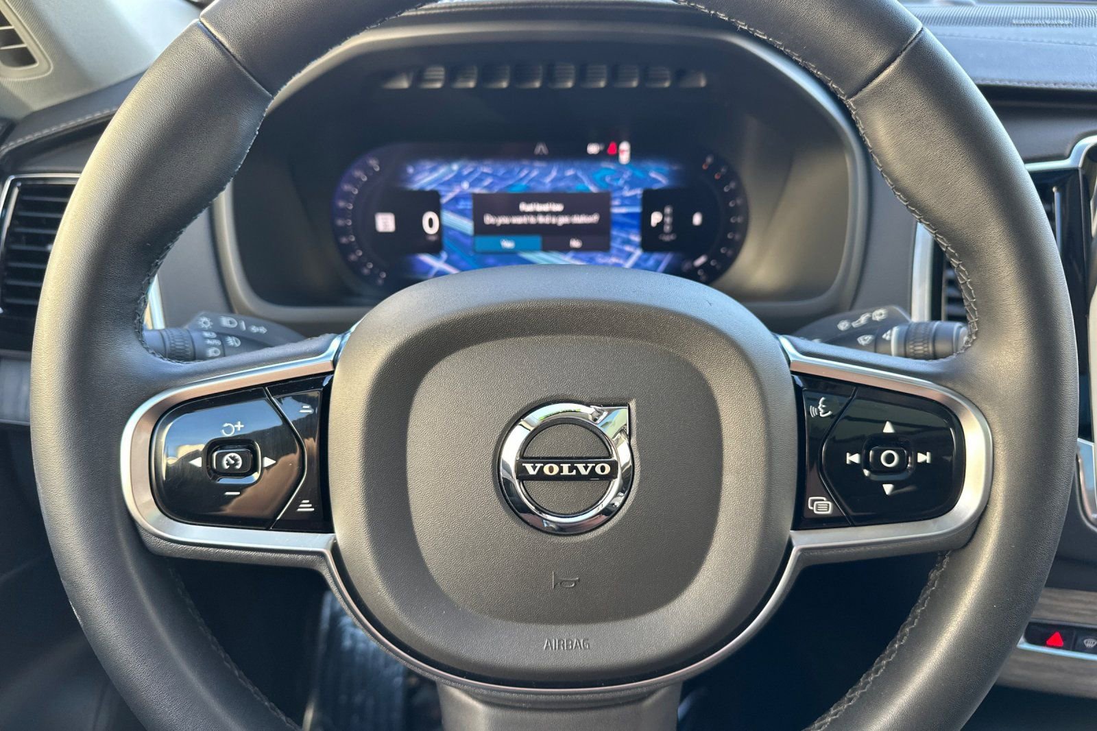 Used 2023 Volvo XC90 B6 Ultimate w/ Protection Package Premier image 27