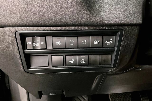 Used 2025 Toyota Tundra Limited image 38