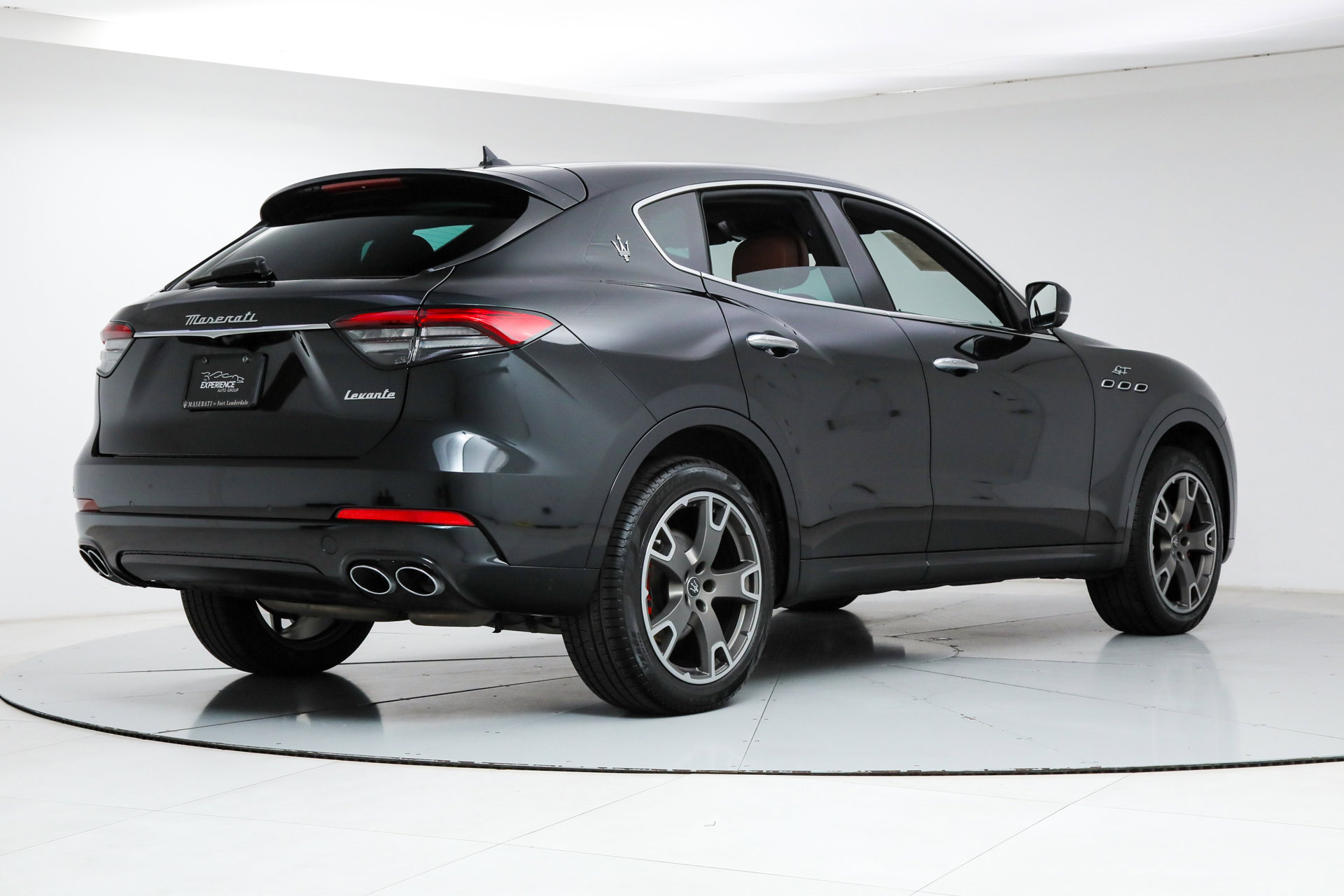Certified 2023 Maserati Levante GT image 5