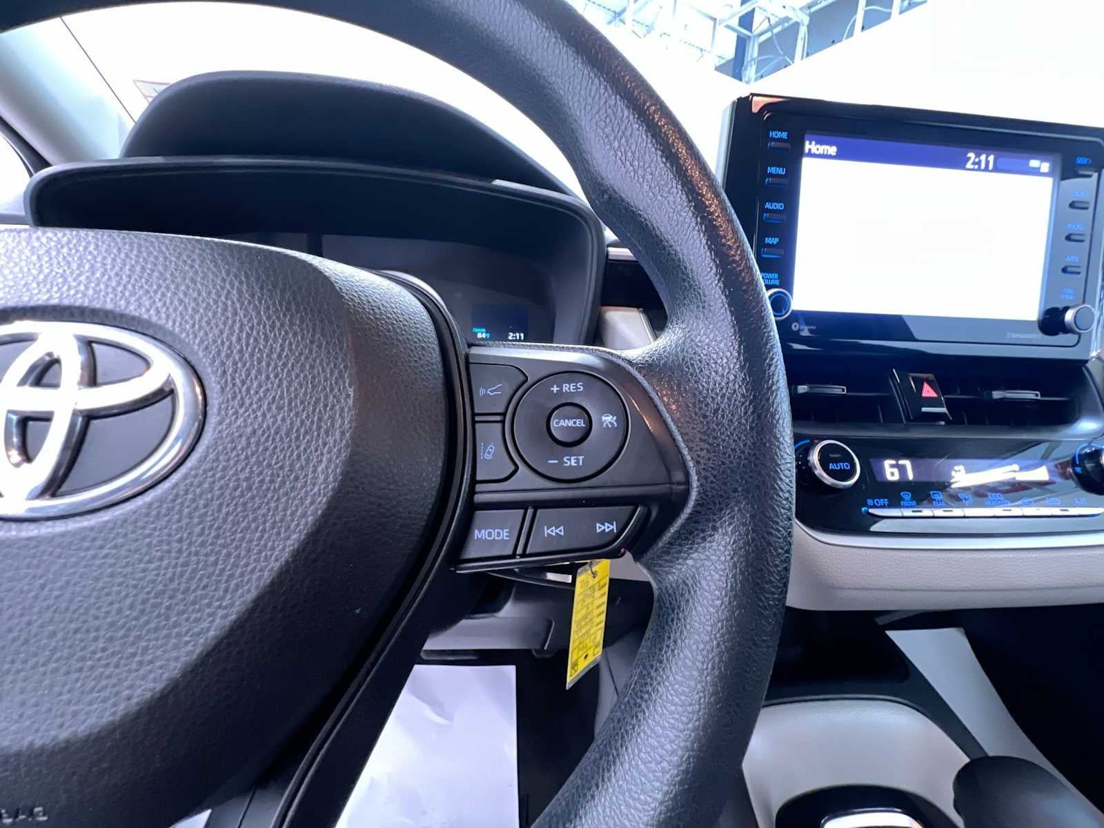 Used 2022 Toyota Corolla LE FWD image 21