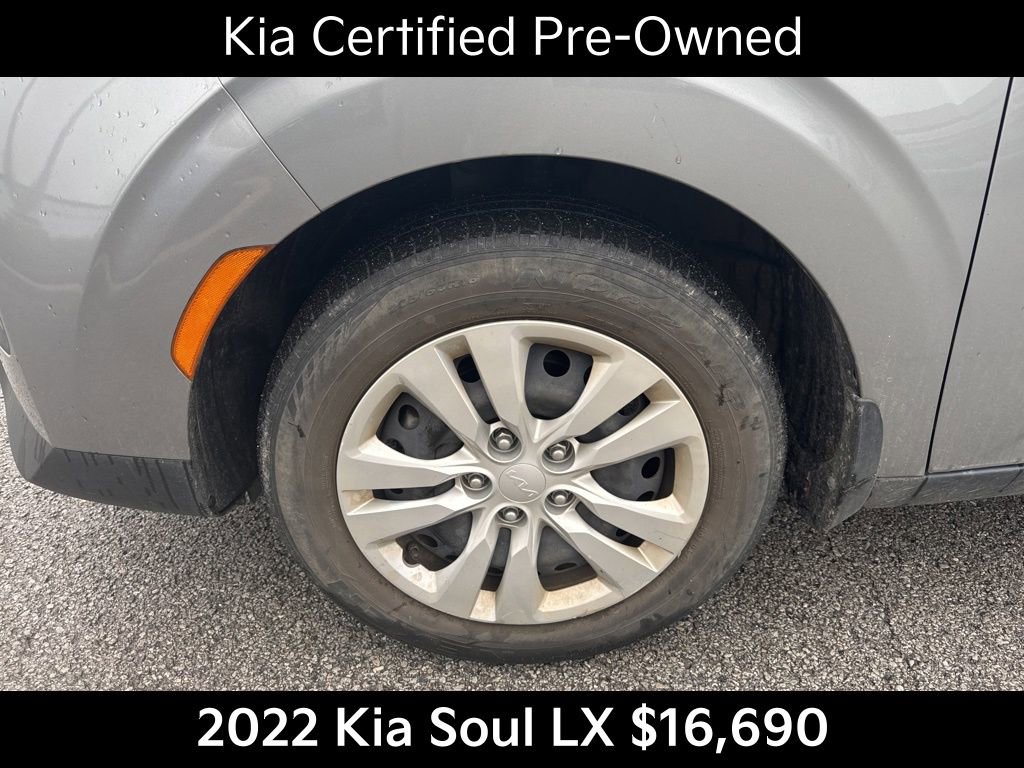 Certified 2022 Kia Soul LX image 10