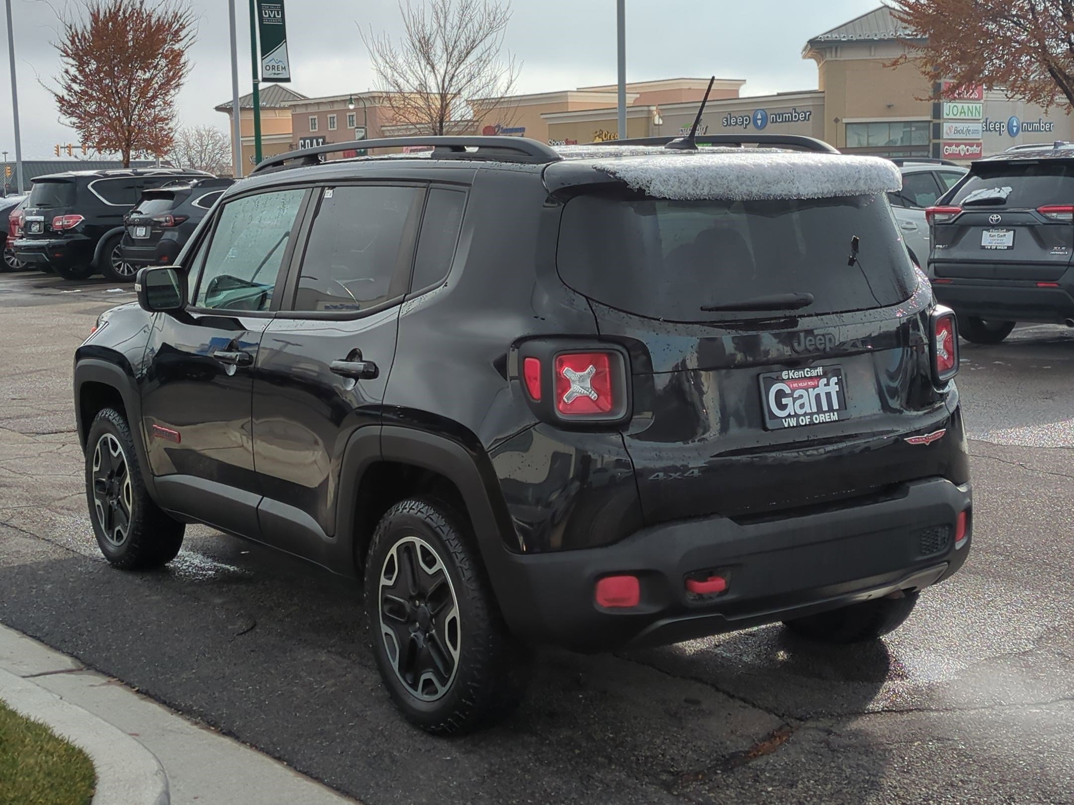 Used 2017 Jeep Renegade Trailhawk image 8