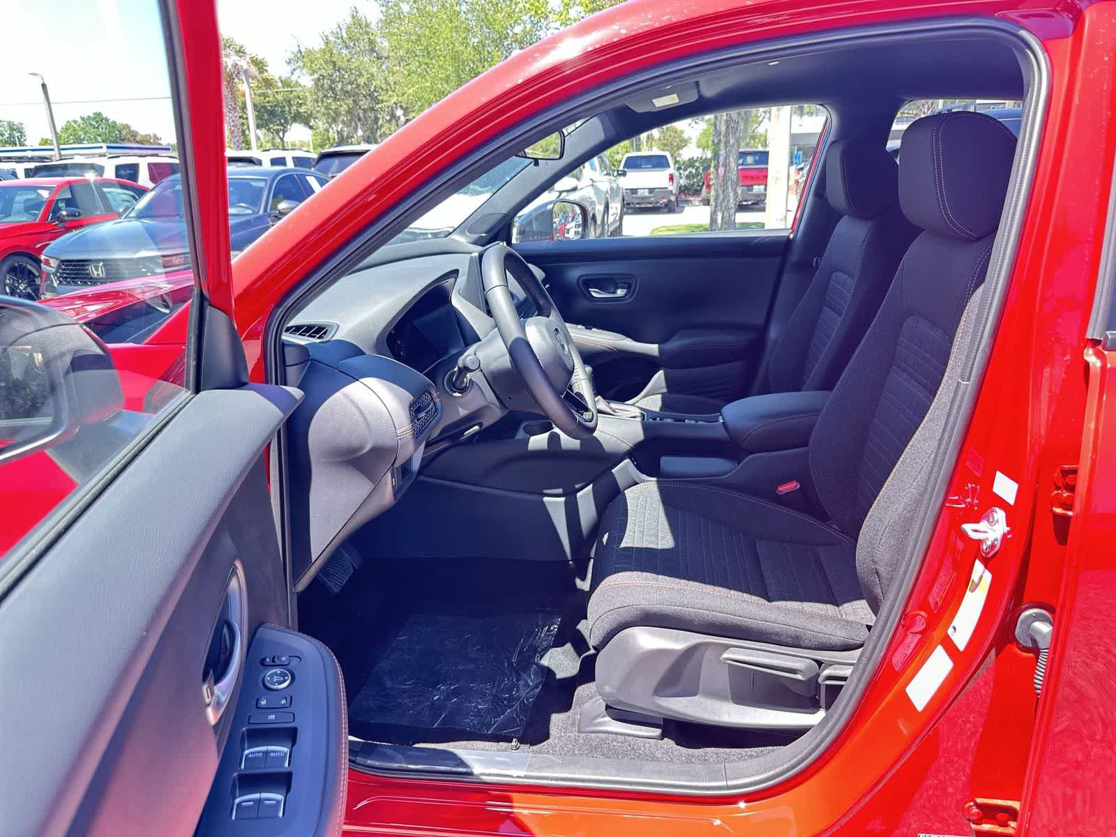 Used 2026 Honda HR-V Sport image 2