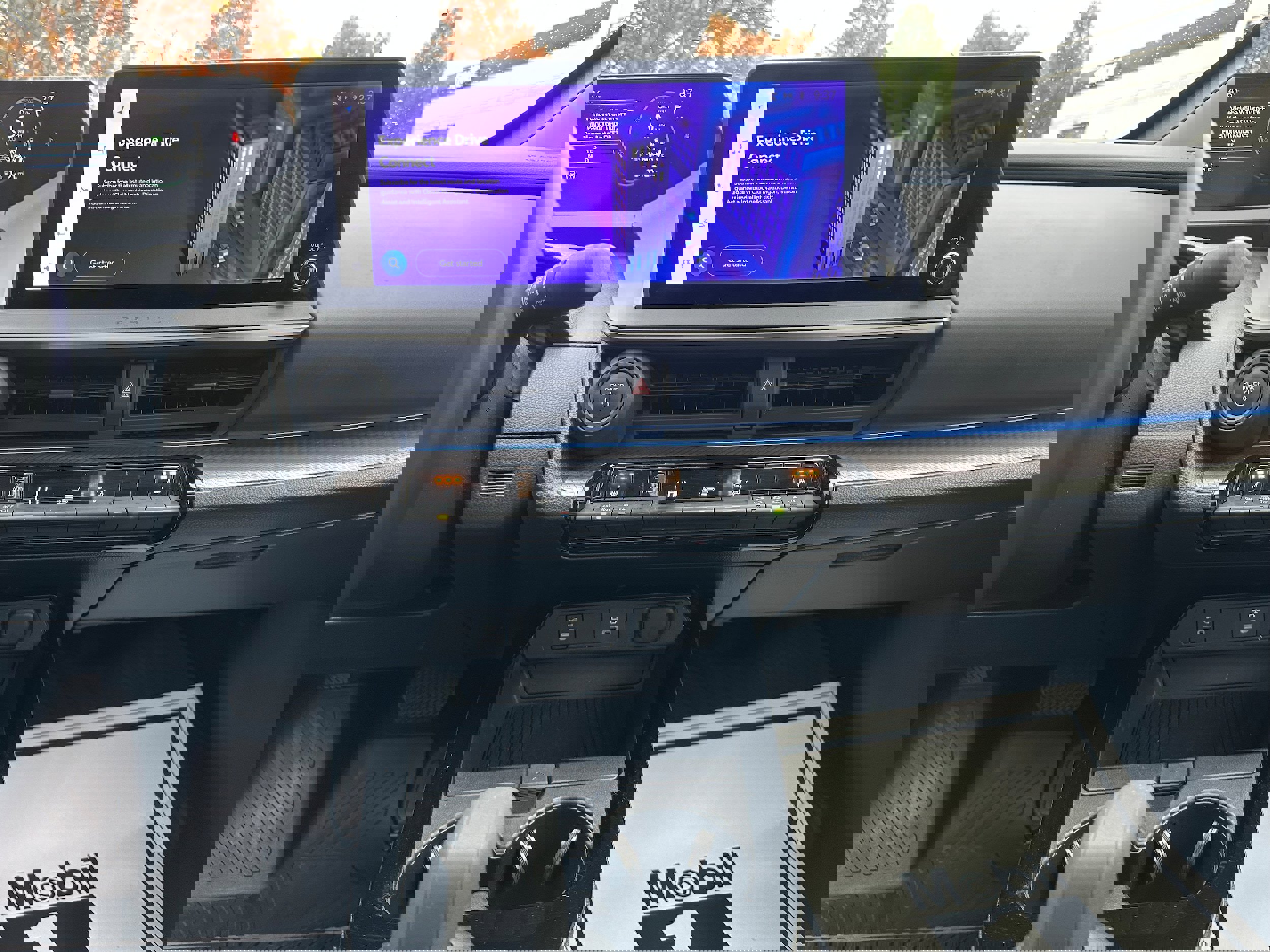 Used 2023 Toyota Prius LE image 32