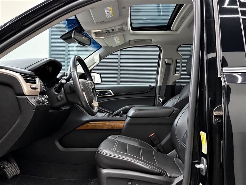 Used 2015 GMC Yukon Denali w/ Premium Package AWD/4WD image 8