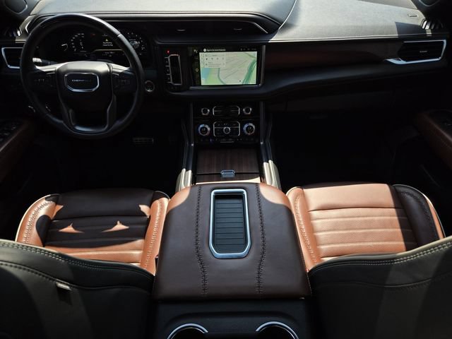 Used 2024 GMC Yukon XL Denali Ultimate AWD/4WD image 21