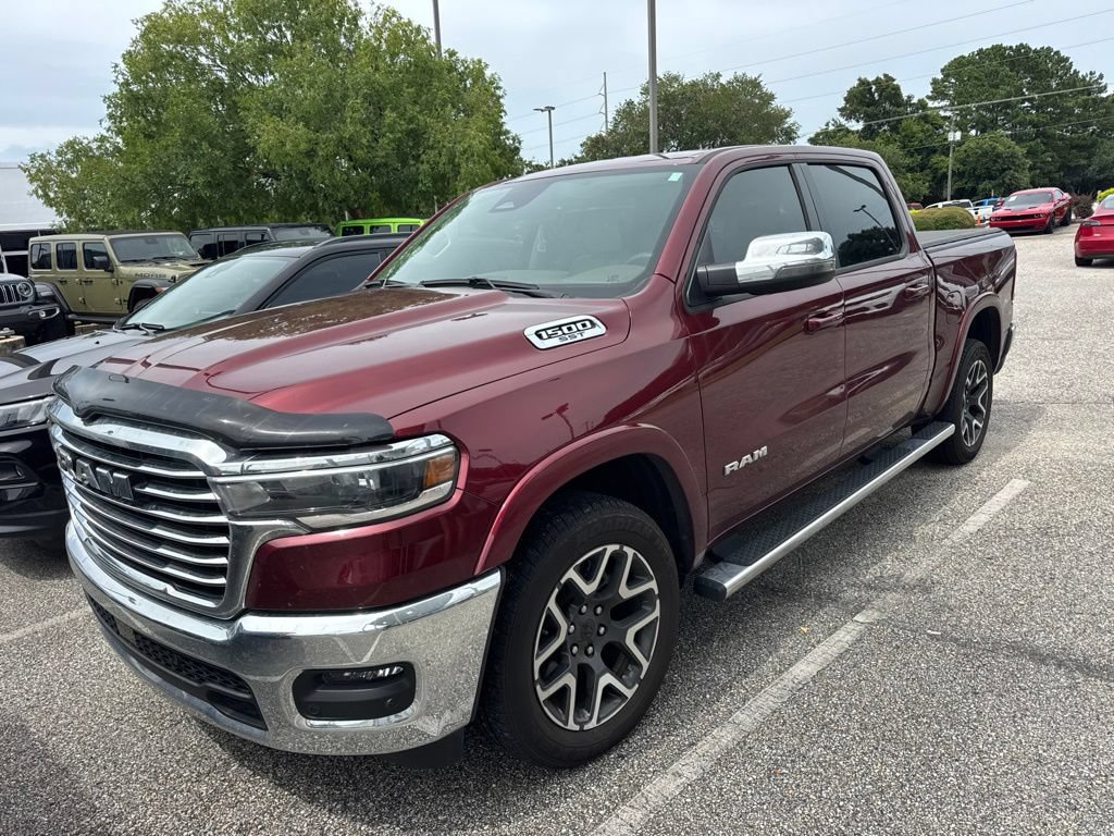 Used 2025 RAM 1500 Laramie AWD/4WD image 1