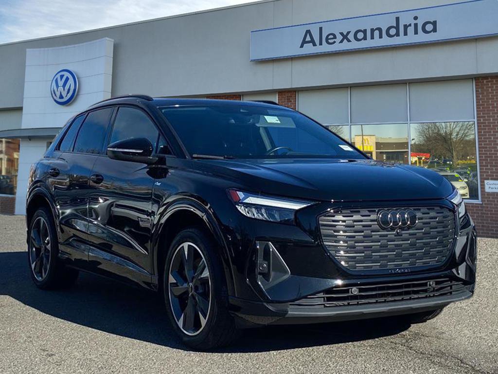 Used 2023 Audi Q4 e-tron Premium Plus w/ Premium Plus image 1
