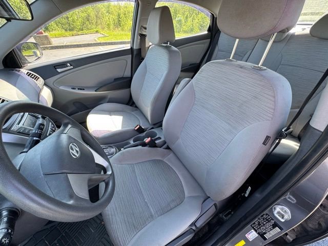 Used 2016 Hyundai Accent SE FWD image 9