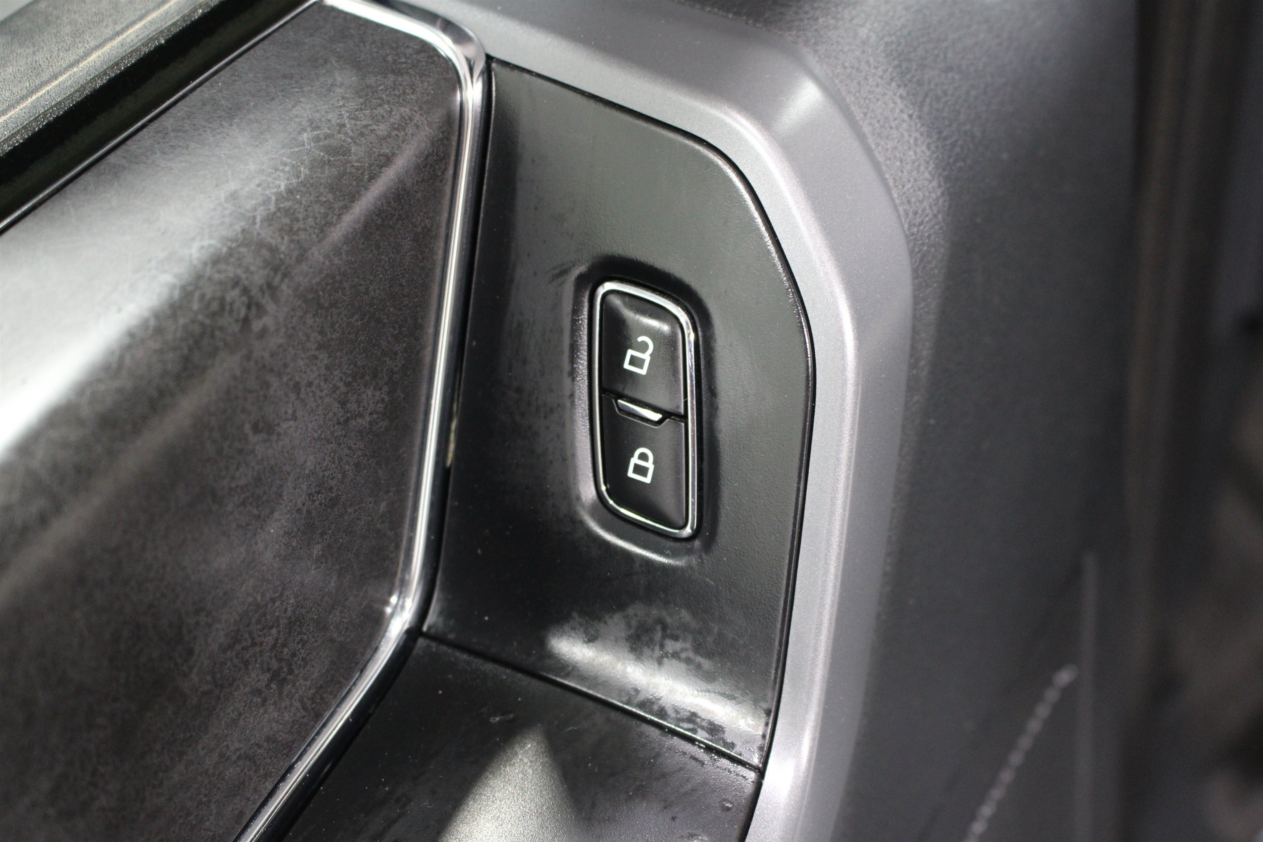 Used 2024 Ford F150 XLT w/ FX4 Off-Road Package AWD/4WD image 8