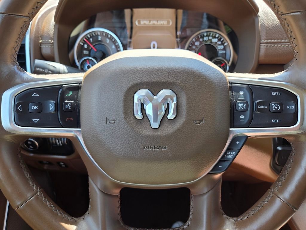 Used 2019 RAM 1500 Laramie RWD image 31
