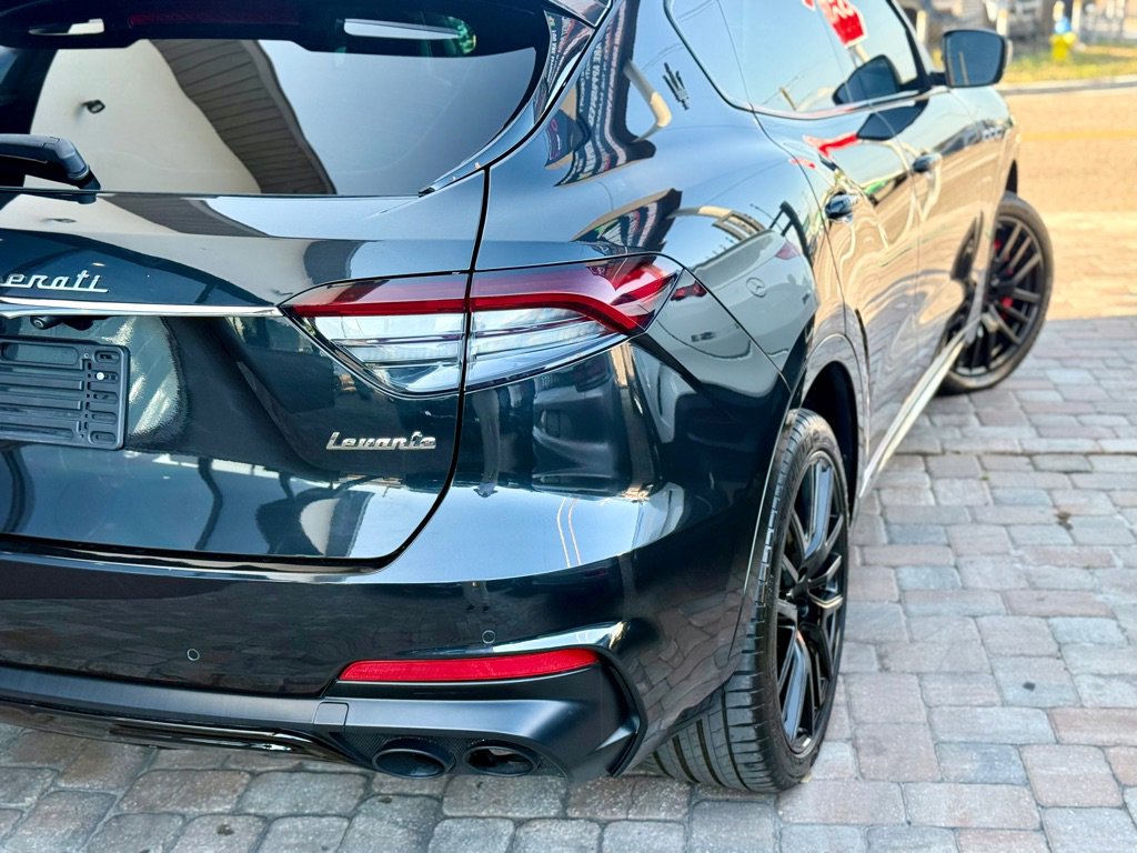 Used 2022 Maserati Levante Modena AWD/4WD image 35