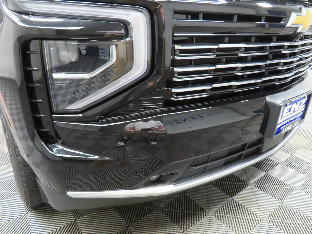 Used 2025 Chevrolet Suburban High Country AWD/4WD image 54