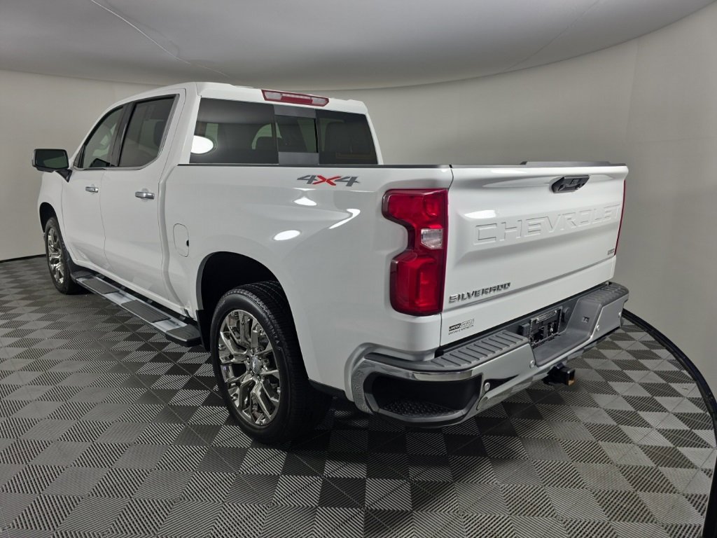 Used 2025 Chevrolet Silverado 1500 LTZ w/ LTZ Convenience Package II image 3