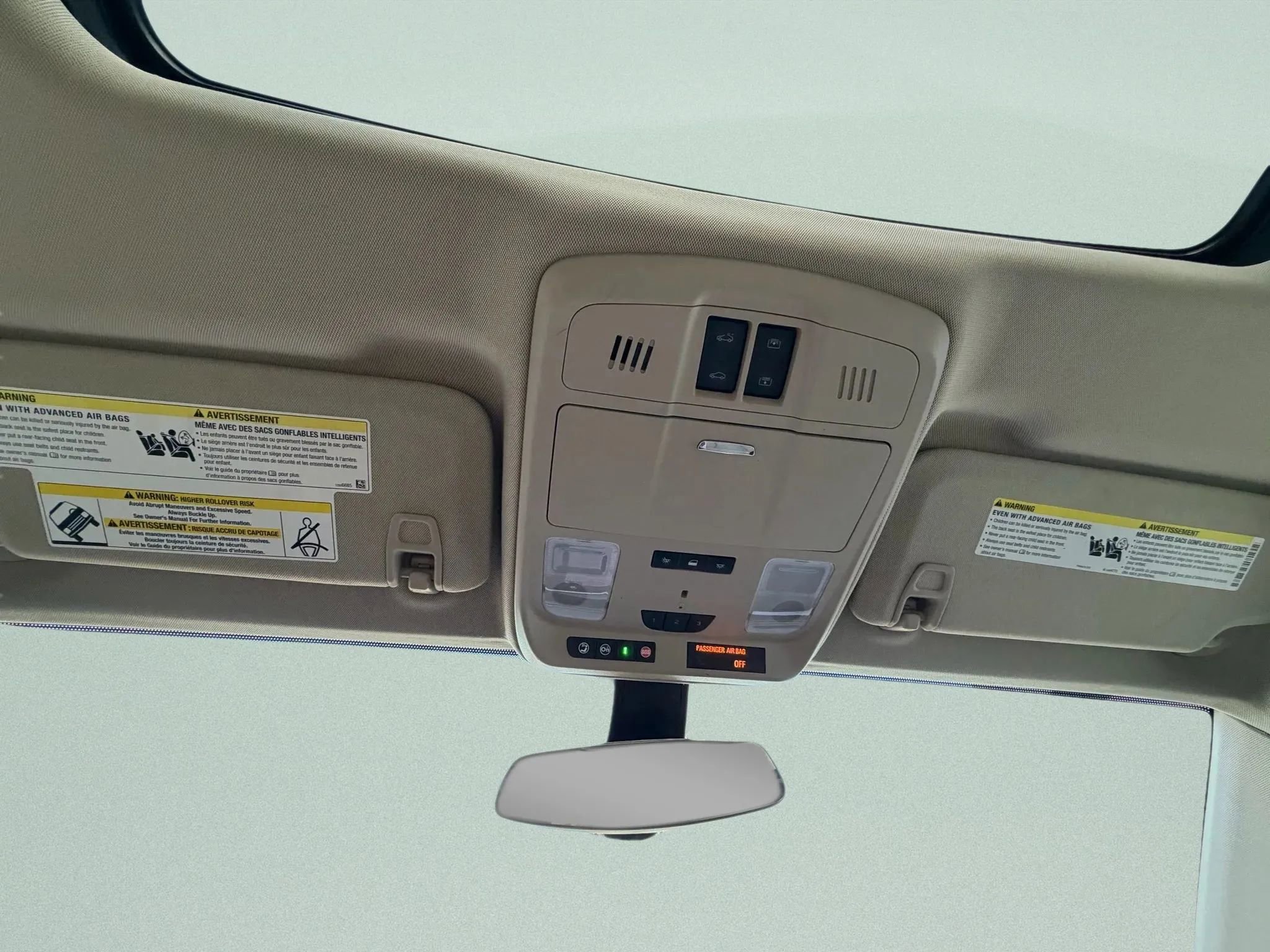 Used 2017 Buick Envision Essence image 35