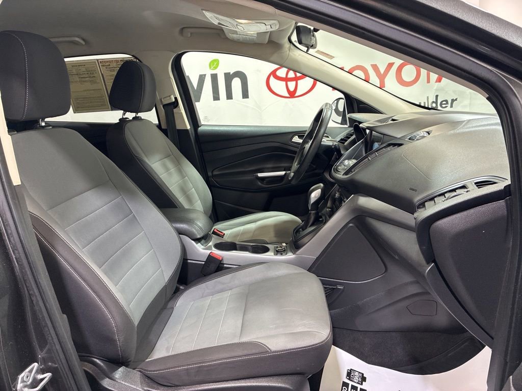 Used 2016 Ford Escape SE w/ Equipment Group 201A AWD/4WD image 12