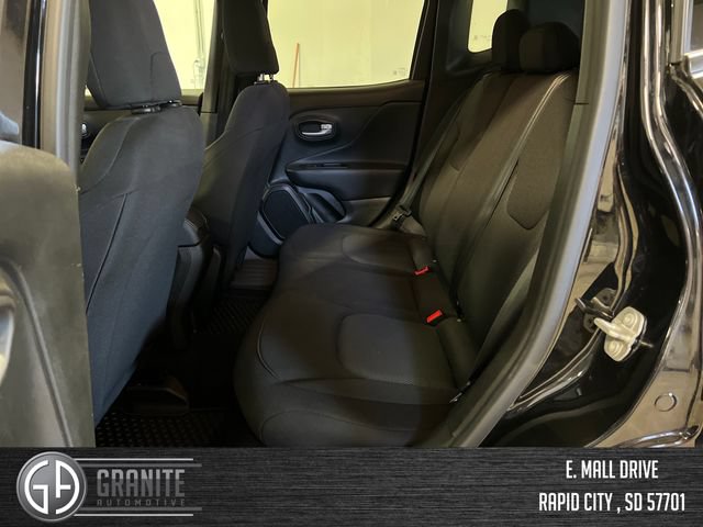 Used 2023 Jeep Renegade Latitude AWD/4WD image 20