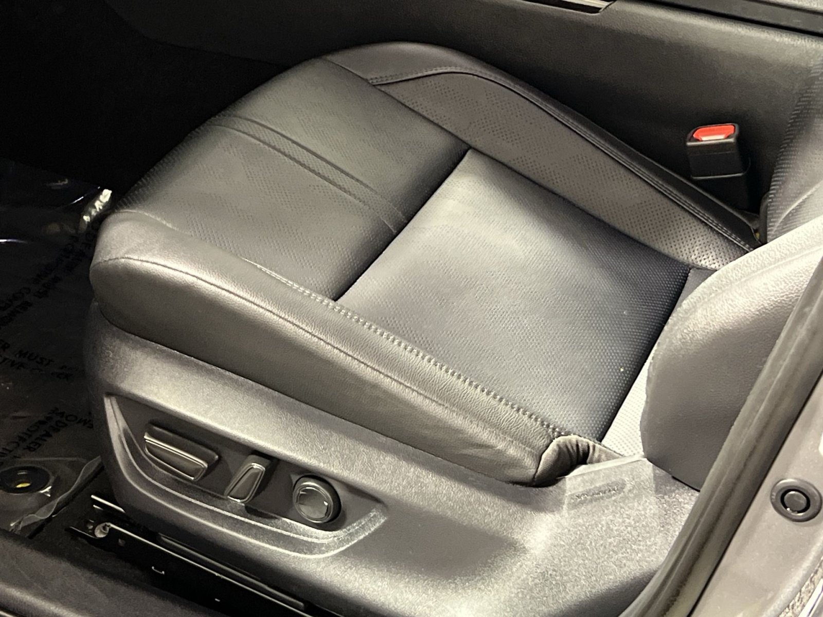 Used 2025 Toyota Camry XSE FWD image 14