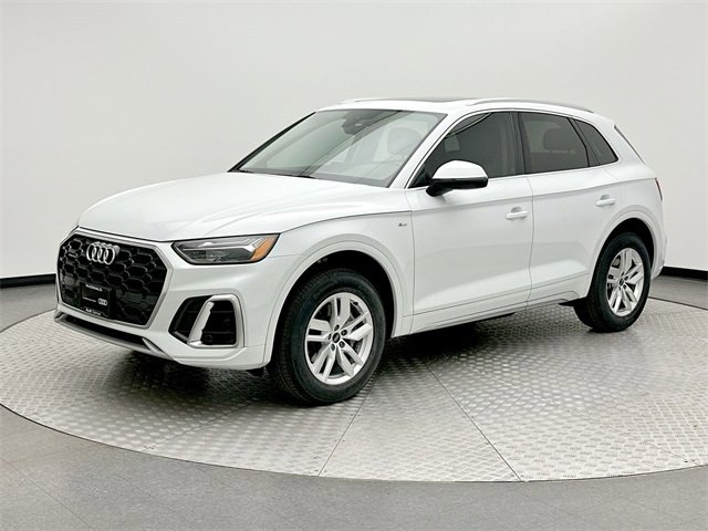 Certified 2023 Audi Q5 2.0T Premium w/ Convenience Package image 1