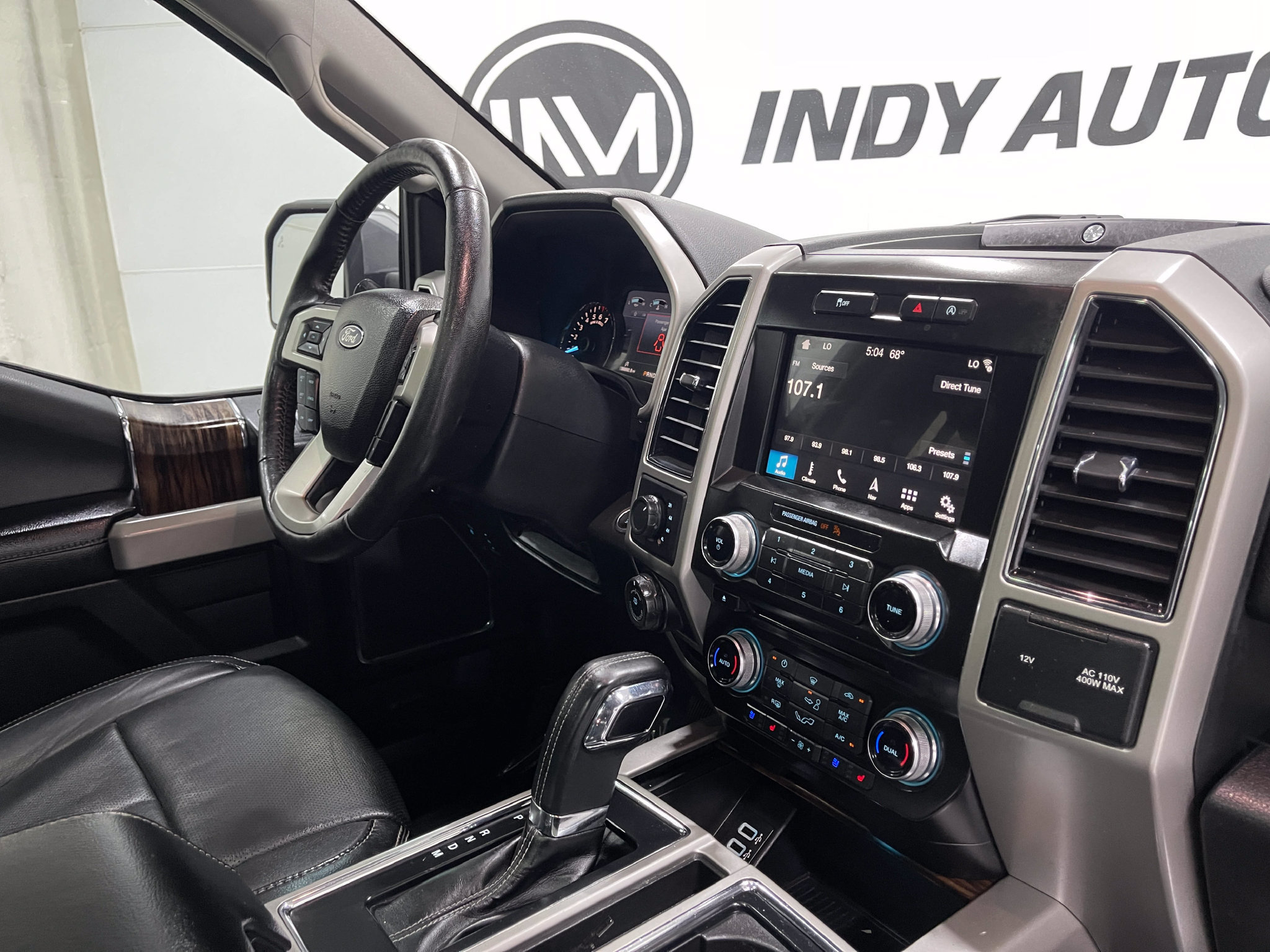 Used 2018 Ford F150 Lariat w/ Equipment Group 502A Luxury AWD/4WD image 20