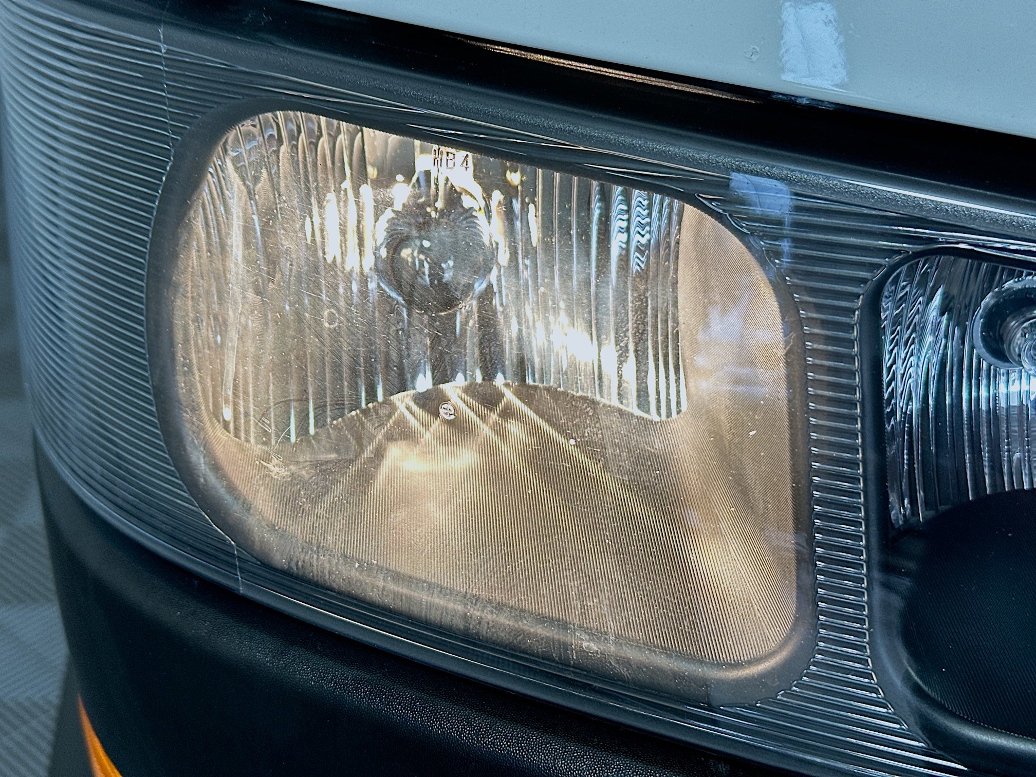 Used 2024 GMC Savana 2500 w/ Driver Convenience Package image 9