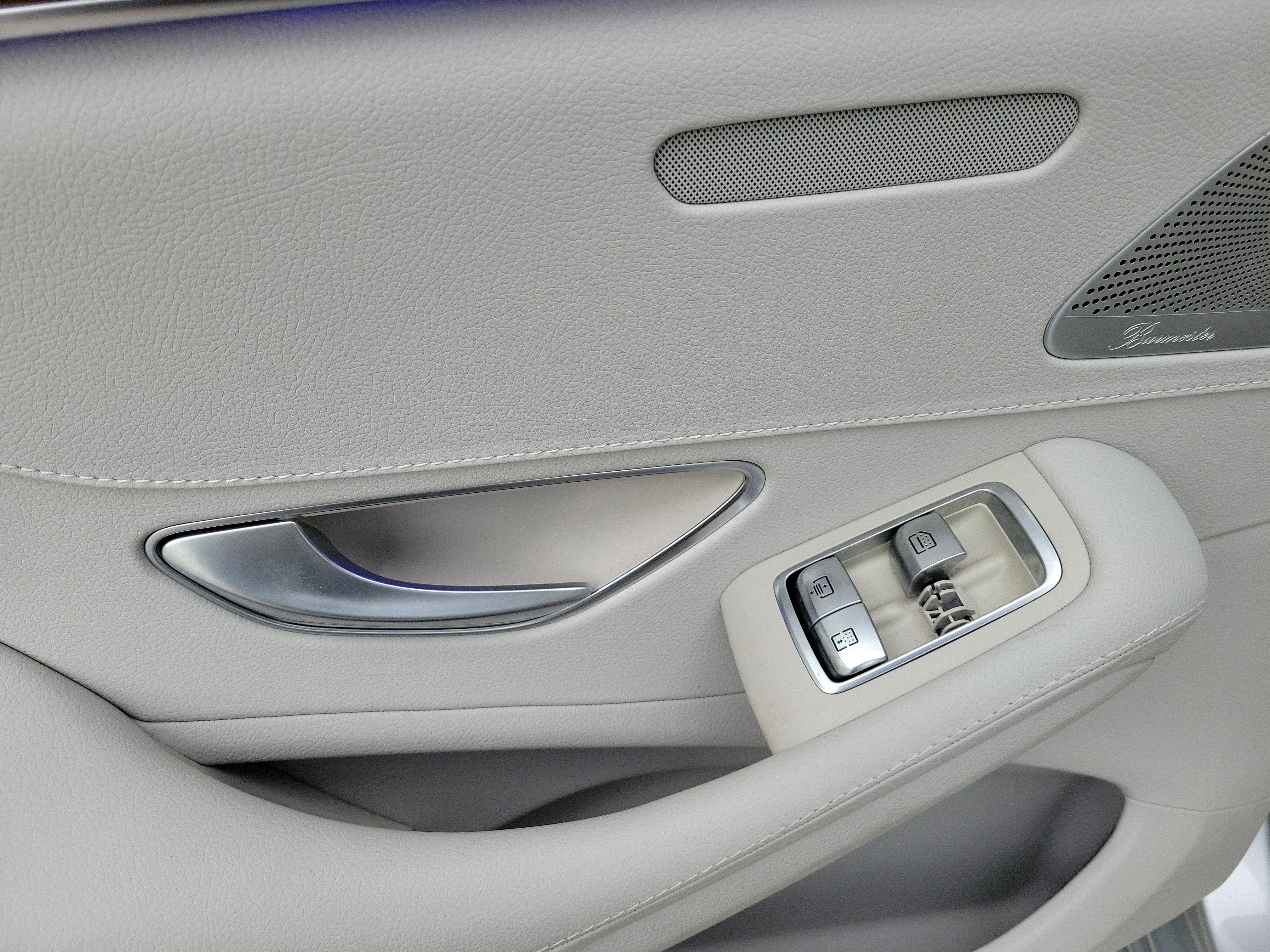 Used 2015 Mercedes-Benz S 550 Sedan image 19