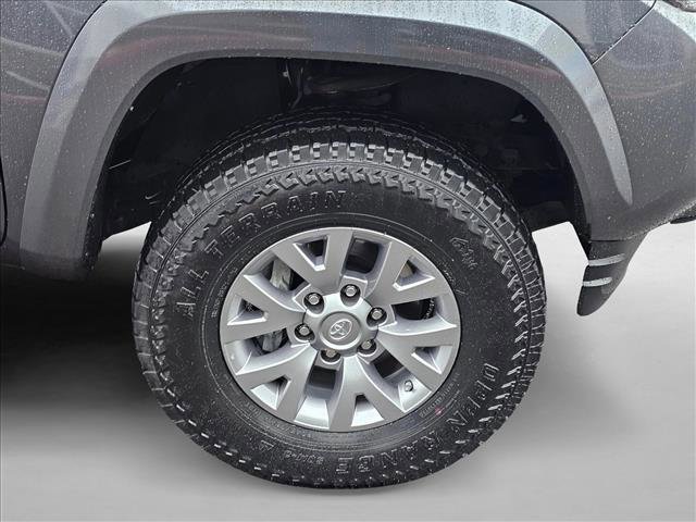 Used 2018 Toyota Tacoma SR5 image 9