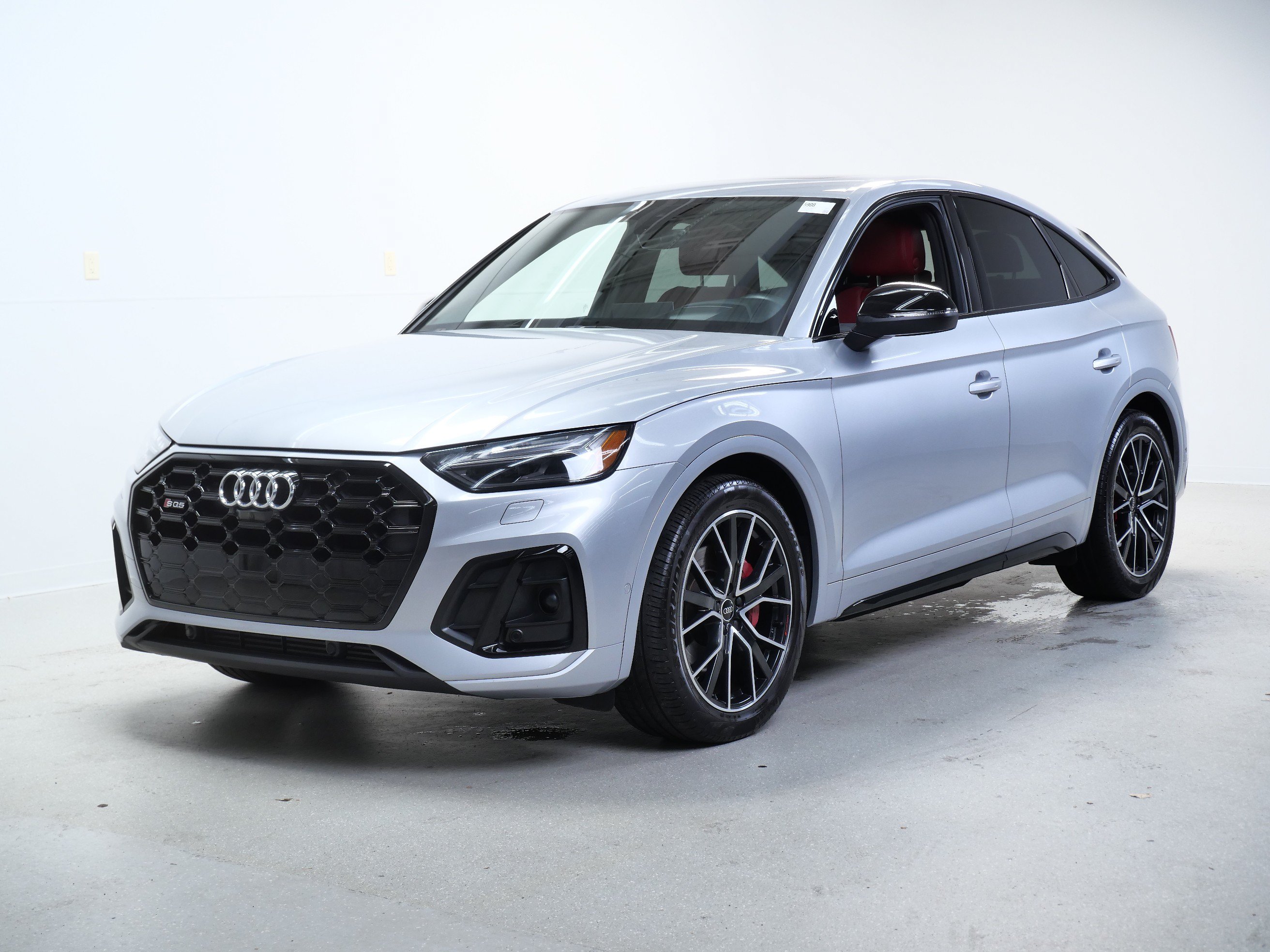 Used 2023 Audi SQ5 Prestige w/ Prestige Package AWD/4WD image 9