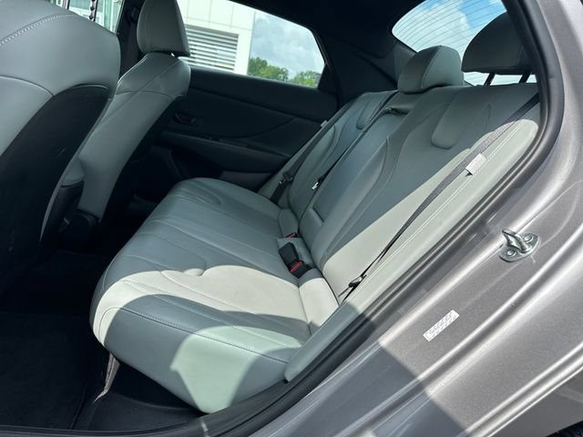 Used 2024 Hyundai Elantra Limited FWD image 14